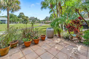 5295 10th Fairway Dr, Delray Beach, FL 33484, Sold 03/31/23