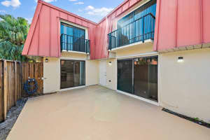 3330 Meridian Way S, Palm Beach Gardens, FL 33410, Sold 04/14/23