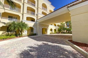 19  Harbour Isle Drive  W 301, Fort Pierce, FL 34949 Sold 06/06/23