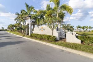 7704 Nw Greenspring Street Port Saint Lucie, FL 34987 Sold 04/17/23