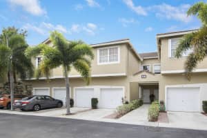 115 Lighthouse Circle D Tequesta, FL 33469 Sold 03/28/23