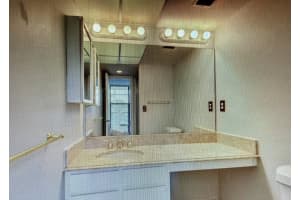 12 Royal Palm Way 2030 Boca Raton, FL 33432 Sold 06/22/23