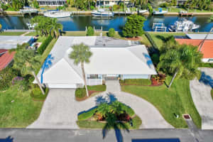 8945 Se Harbor Island Way Hobe Sound, FL 33455 Sold 02/15/23