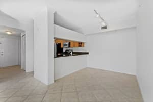 6418 Emerald Dunes Drive 306 West Palm Beach, FL 33411 Sold 03/14/23