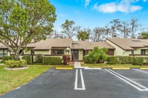 452 Knollwood Ct, Royal Palm Beach, FL 33411, Sold 03/08/23