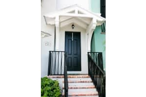 535 S mallory Cir, Delray Beach, FL 33483, Sold 03/27/23