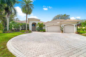 757 Pine Chase Court Wellington, FL 33414 Sold 02/23/23