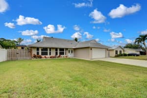 5290 Pinetree Drive Delray Beach, FL 33484 Sold 03/02/23