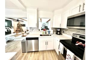 3373 Grove Road Palm Beach Gardens, FL 33410 Sold 03/29/23