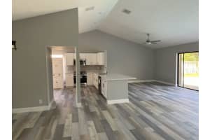 5810  Sun Pointe Circle Boynton Beach, FL 33437 Sold 02/27/23