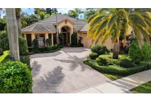 10279  Trianon Place Wellington, FL 33449 Sold 03/27/23
