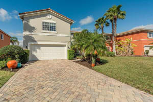 5547  43rd Court Vero Beach, FL 32967 Sold 03/21/23