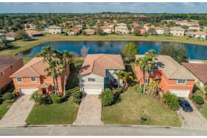 5547  43rd Court Vero Beach, FL 32967 Sold 03/21/23
