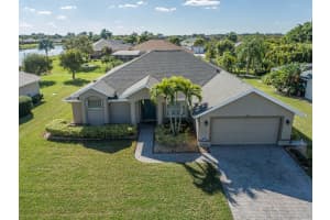 4705  Josephine Manor  Sw Vero Beach, FL 32968 Sold 04/14/23