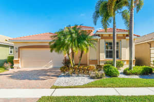 6808 Via Bellini Lake Worth, FL 33467 Sold 06/22/23