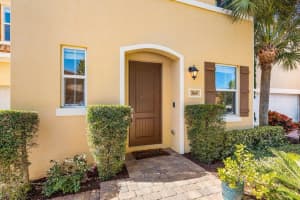 3641  Jamestown Lane Delray Beach, FL 33435 Sold 04/12/23