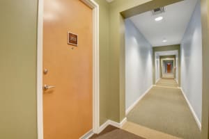 335 Se 6th Avenue 203 Delray Beach, FL 33483 Sold 06/16/23