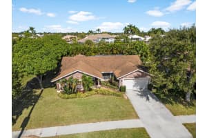 17340 Lake Park Road Boca Raton, FL 33487 Sold 04/12/23