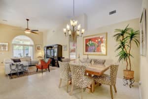 1112 Avondale Court West Palm Beach, FL 33409 Sold 02/27/23