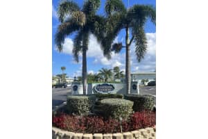 2552 S Federal Highway 18 Boynton Beach, FL 33435 Sold 03/15/23