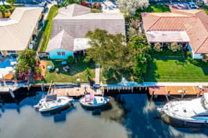 116 Periwinkle Dr, Hypoluxo, FL 33462, Sold 05/12/23