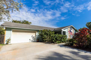 116 Periwinkle Dr, Hypoluxo, FL 33462, Sold 05/12/23