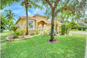 6934 Finamore Circle Lake Worth, FL 33467 Sold 04/06/23