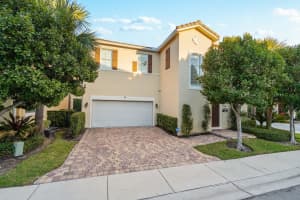 3654  Wolf Run Lane Delray Beach, FL 33435 Sold 05/01/23