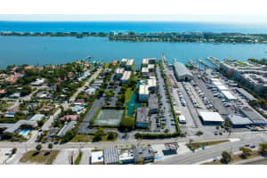 896 N Federal Hwy, Lantana, FL 33462, Sold 02/28/23
