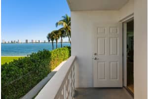 401 Lake Shore Drive 201 Lake Park, FL 33403 Sold 05/01/23