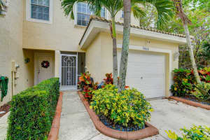 9860  Lago Drive Boynton Beach, FL 33472 Sold 03/02/23