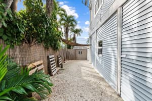 21  Mockingbird Road Key Largo, FL 33037 Sold 04/03/23