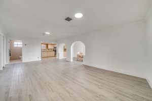 8010 Nw 185th Street Hialeah, FL 33015 Sold 03/28/23