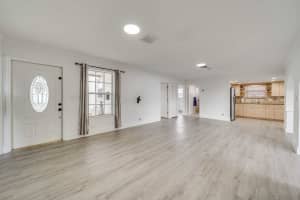 8010 Nw 185th Street Hialeah, FL 33015 Sold 03/28/23