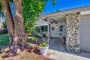 230 Sandpiper Ave Royal Palm Beach, FL 33411 Sold 03/09/23