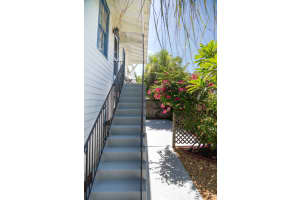 1914 Lake Avenue West Palm Beach, FL 33401 Sold 03/15/23