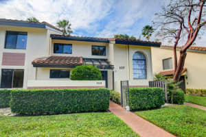 10215 N Circle Lake Drive 202 Boynton Beach, FL 33437 Sold 04/19/23