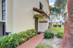 10215 N Circle Lake Drive 202 Boynton Beach, FL 33437 Sold 04/19/23