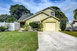 65 Willow Circle Boynton Beach, FL 33436 Sold 03/17/23