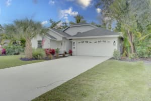 3863 Woods Walk Boulevard Lake Worth, FL 33467 Sold 02/24/23
