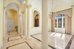 841  Harbour Isle Place North Palm Beach, FL 33410 Sold 04/21/23
