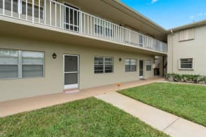 32 Lake Vista Trail 104 Port Saint Lucie, FL 34952 Sold 04/24/23