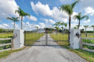 16265 Deer Path Lane Wellington, FL 33414 Sold 05/30/23