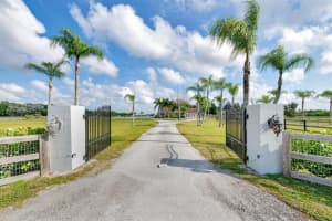 16265 Deer Path Lane Wellington, FL 33414 Sold 05/30/23