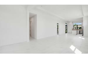 172 SE Via Bisento, Port Saint Lucie, FL 34952 Sold 08/31/23