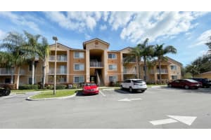 251 Sw Palm Drive   306 Port Saint Lucie, FL 34986 Sold 03/03/23