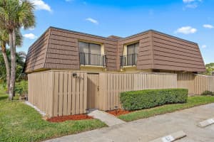 729 7th Court Palm Beach Gardens, FL 33410 Sold 03/16/23