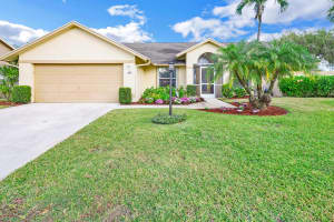 12871  Upper Cove Drive Wellington, FL 33414 Sold 02/21/23