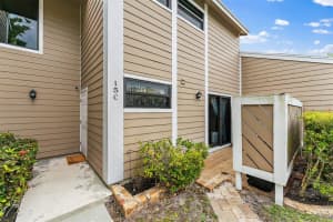 701  Stonewood Court   15c Jupiter, FL 33458 Sold 05/04/23