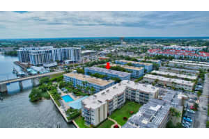 641 E Woolbright Rd, Boynton Beach, FL 33435, Sold 04/17/23